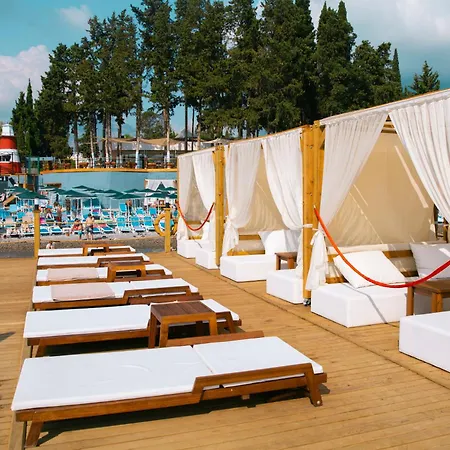 Курортный комплекс Rox 5*