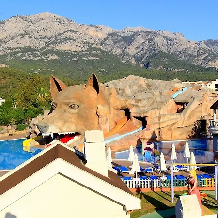 Resort Rox 5*