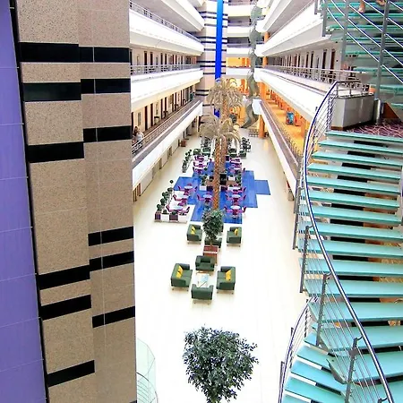 Üdülőközpont Rox 5*