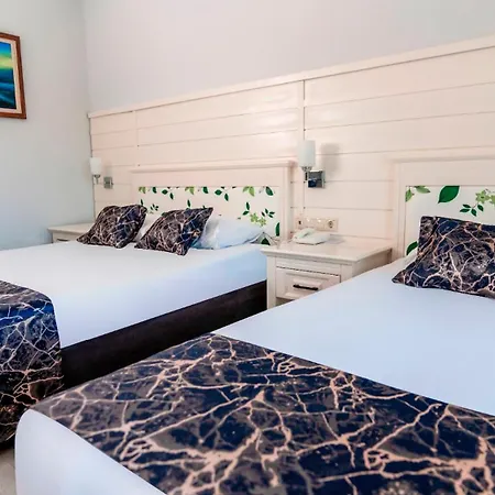 Resort Rox 5*
