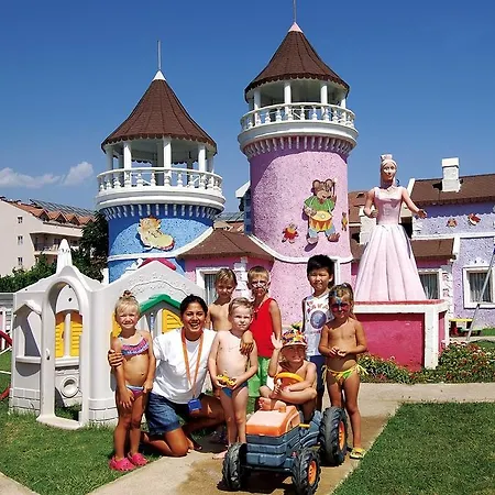 Üdülőközpont Rox 5*